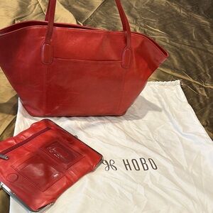 HOBO HANDBAG AND WALLET SET